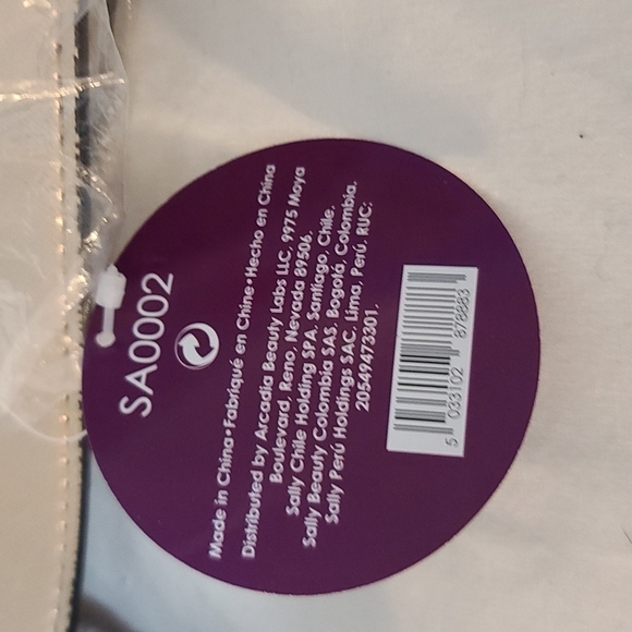 Arcadia Beauty Labs NWT Holiday faux fur wine bag - Picture 7 of 7